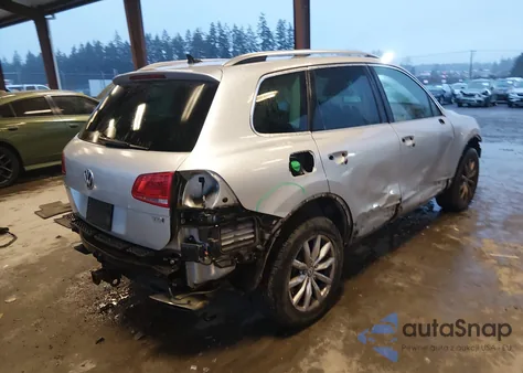 2016 Volkswagen Touareg Tdi Sport W/Technology z USA, uszkodzony, nr VIN WVGEP9BP3GD001450